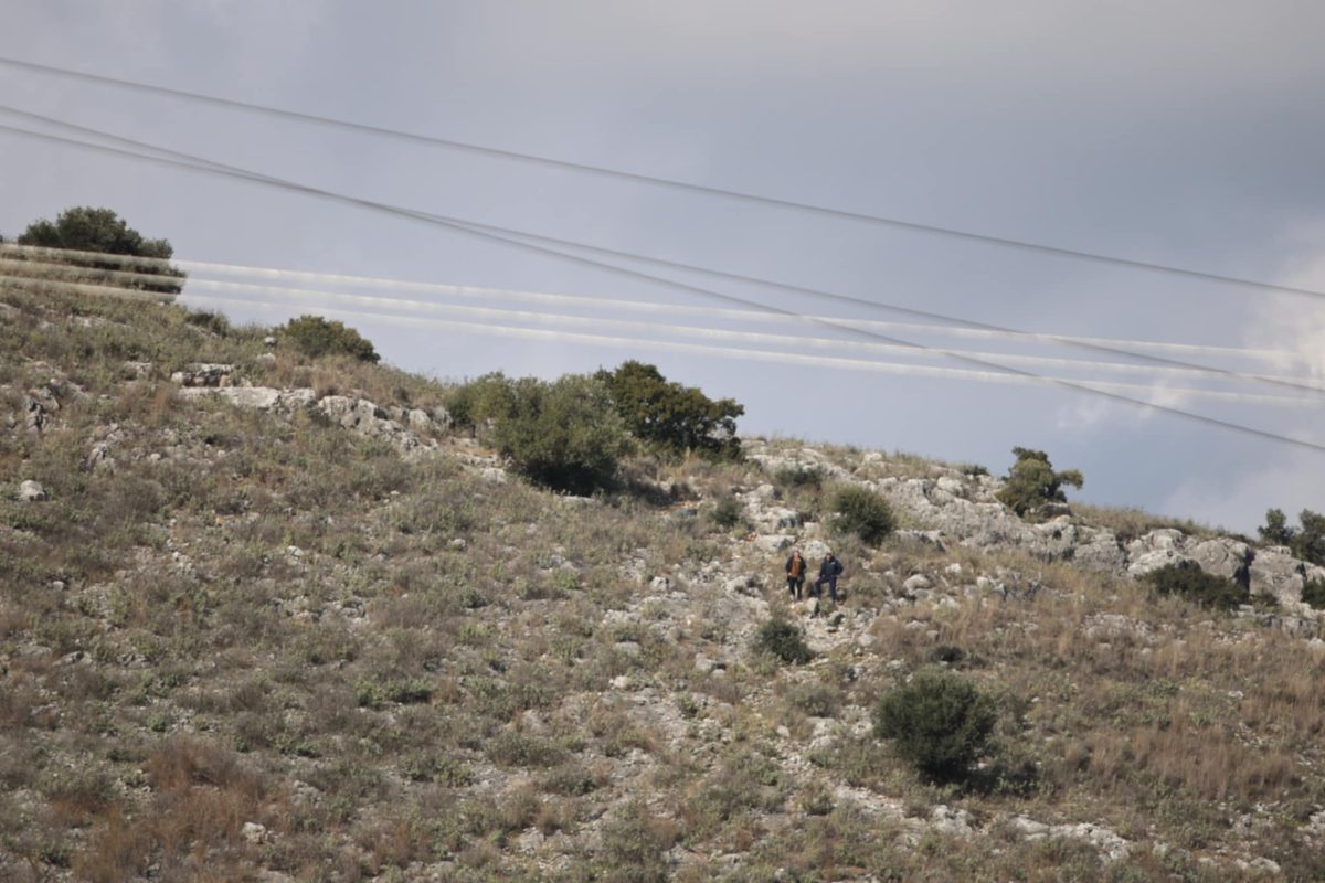 Θρίλερ στον Τύρναβο: Τα ρούχα στη σορό που βρέθηκε ταιριάζουν με του Βασίλη Καλογήρου