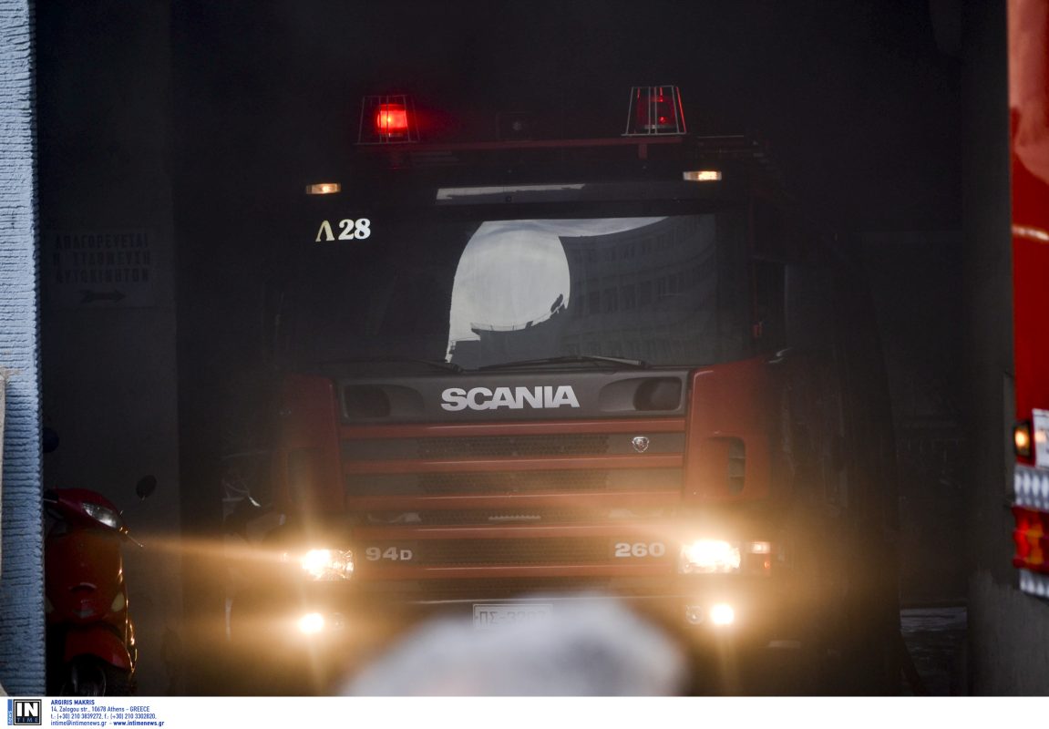 Πυρκαγιά σε επαγγελματικό χώρο στη Βάρης – Κορωπίου