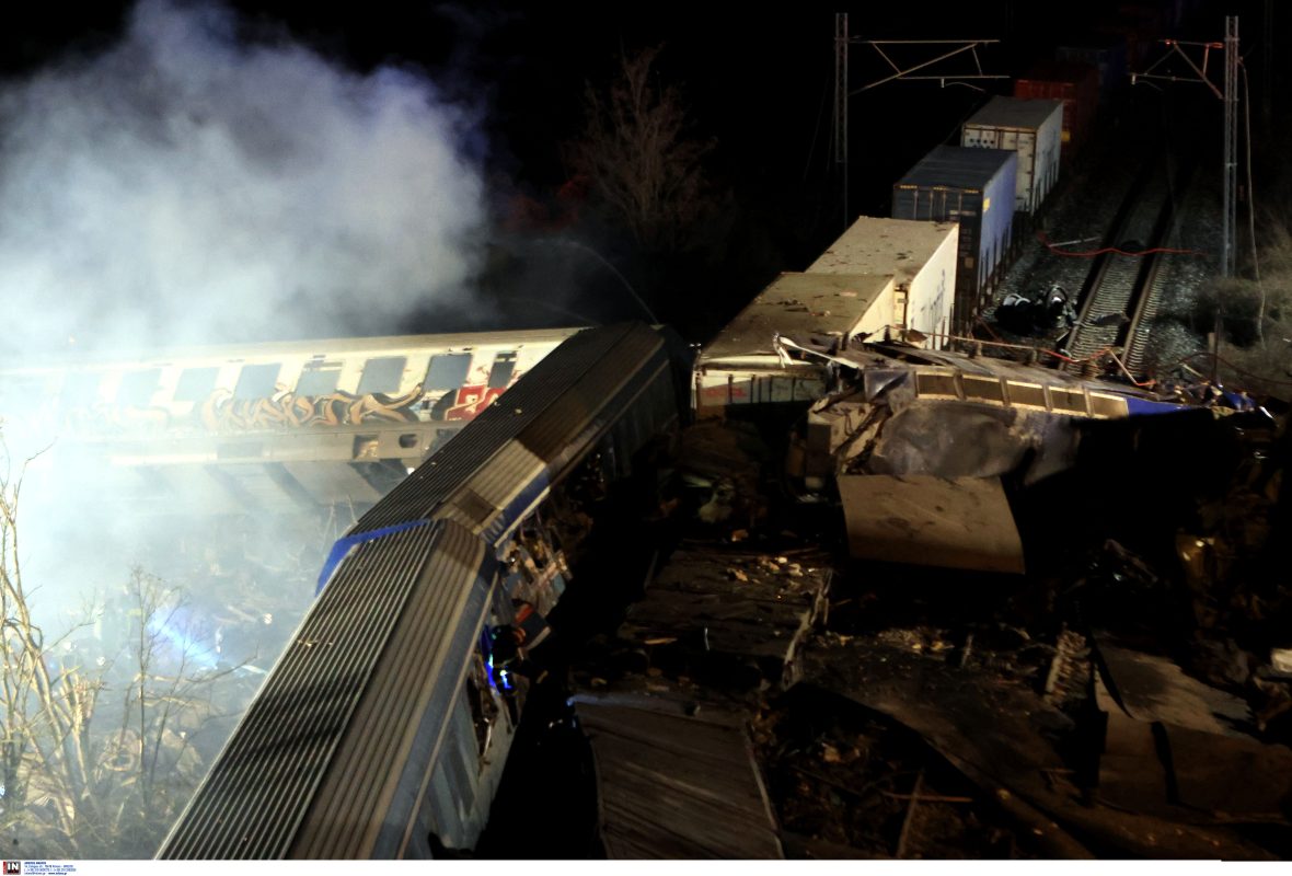 Στη Βουλή δικογραφία κατά του πρωθυπουργού και υπουργών για τα Τέμπη