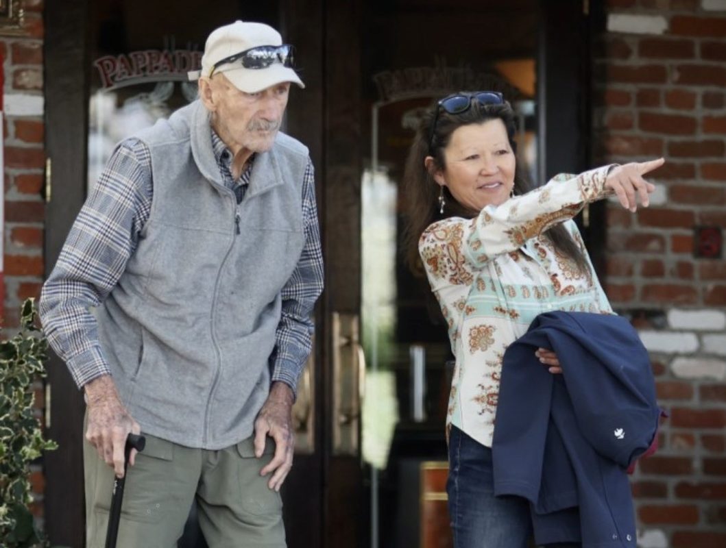 Σε προχωρημένη σήψη εντοπίστηκαν ο Τζιν Χάκμαν και η σύζυγός του