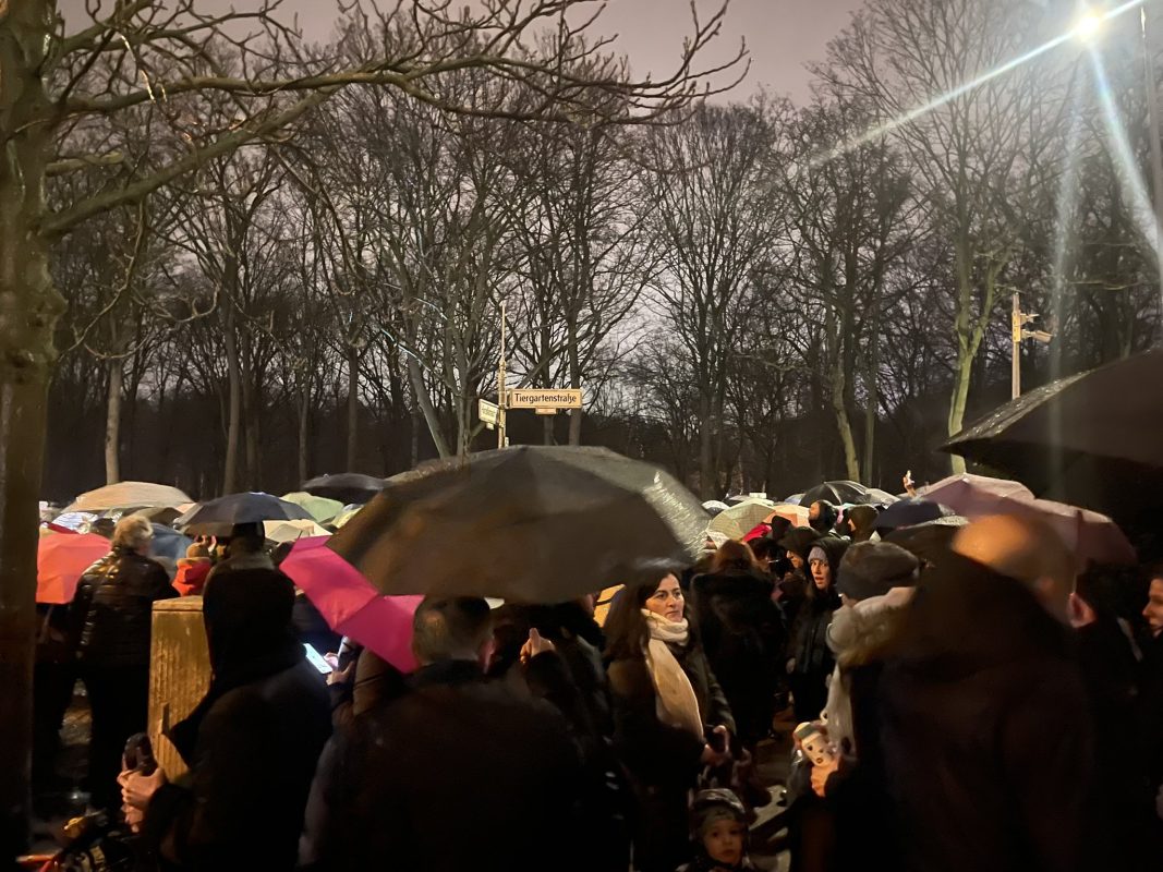 Γερμανία: Διαδηλώσεις για τα Τέμπη στο Βερολίνο και σε άλλες πόλεις