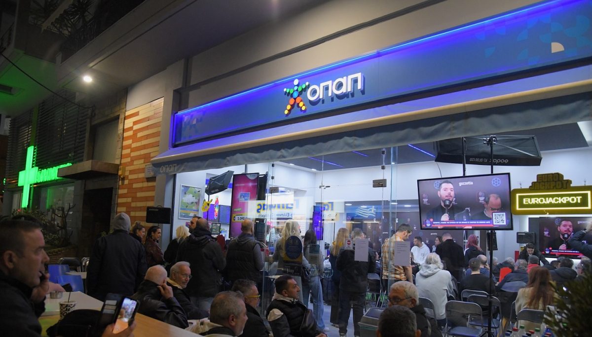 Με Νίκο Αναστόπουλο στην… επίθεση το Πάμε Στοίχημα Football Party by Gazzetta για το ΑΕΚ – Ολυμπιακός