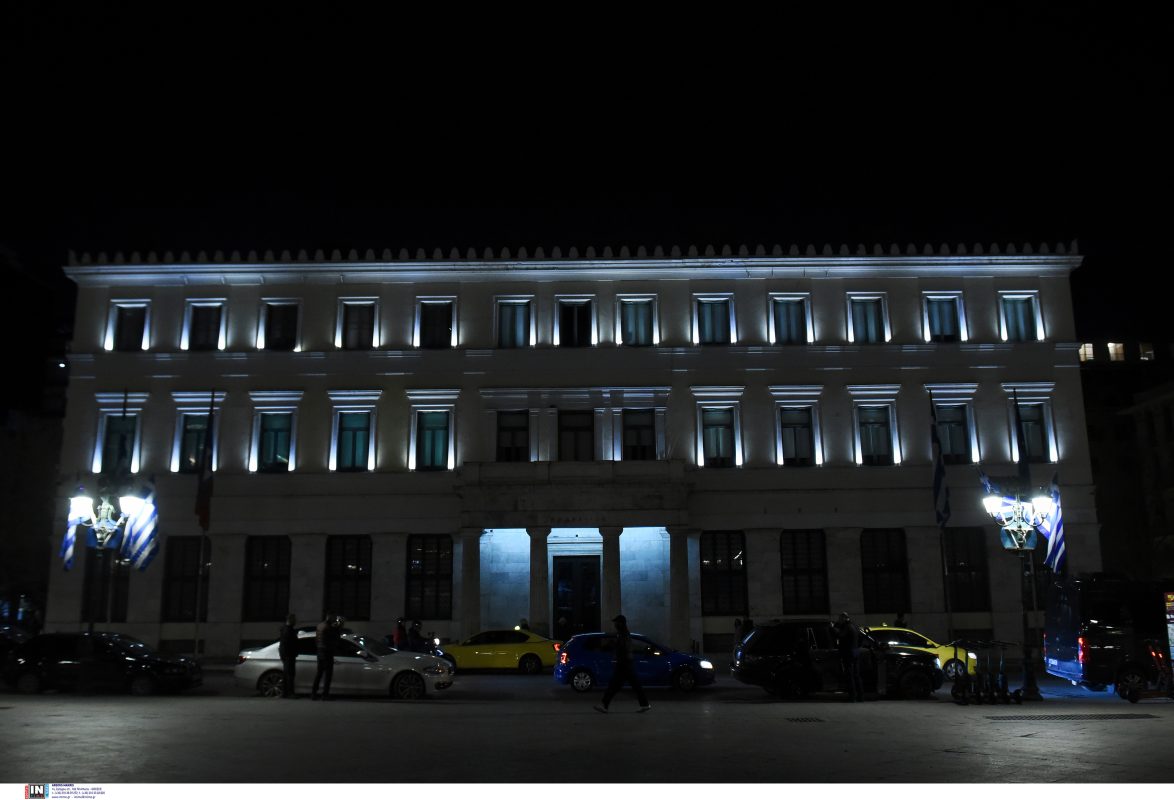 Δήμος Αθηναίων: Έσβησε τα φώτα σε 7 κτίρια για την «Ώρα της Γης»