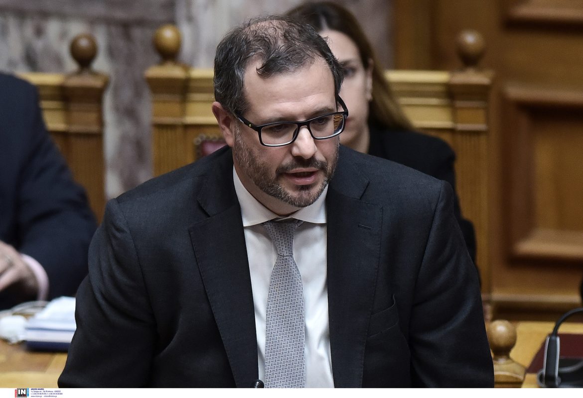 Νίκος Τσάφος: Ένταση στη Βουλή με την εμφάνιση του νέου Υφυπουργού Ενέργειας