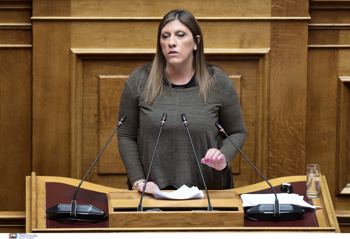 Κωνσταντοπούλου: «Τους νεκρούς στα Τέμπη θα τους τιμήσετε όταν παραιτηθείτε και όταν αποδεχτείτε να δικαστείτε»