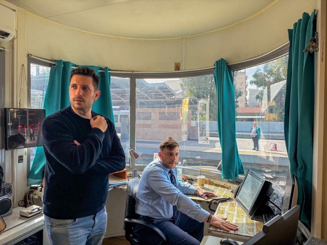 Αιφνιδιαστική επίσκεψη του Κ. Κυρανάκη στον Σταθμό Λαρίσης