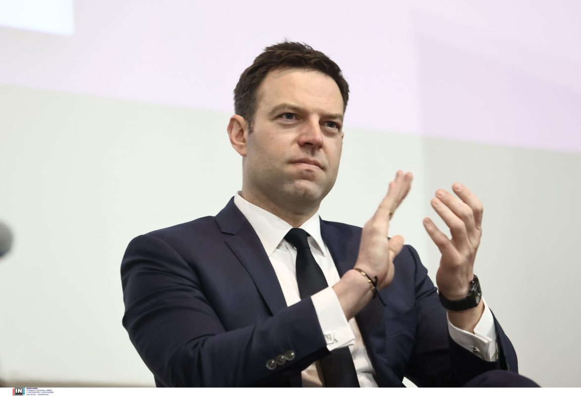 Επιστολή Κασσελάκη προς βουλευτές της αντιπολίτευσης για ενίσχυση διαφάνειας στα οικονομικά των κομμάτων