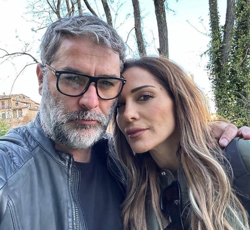 Δέσποινα Βανδή: Πώς επιβεβαίωσε τη μετακόμιση με τον Βασίλη Μπισμπίκη