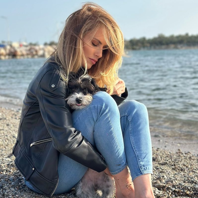 Ντορέττα Παπαδημητρίου: «Μαζεύω τα κομμάτια μου…»