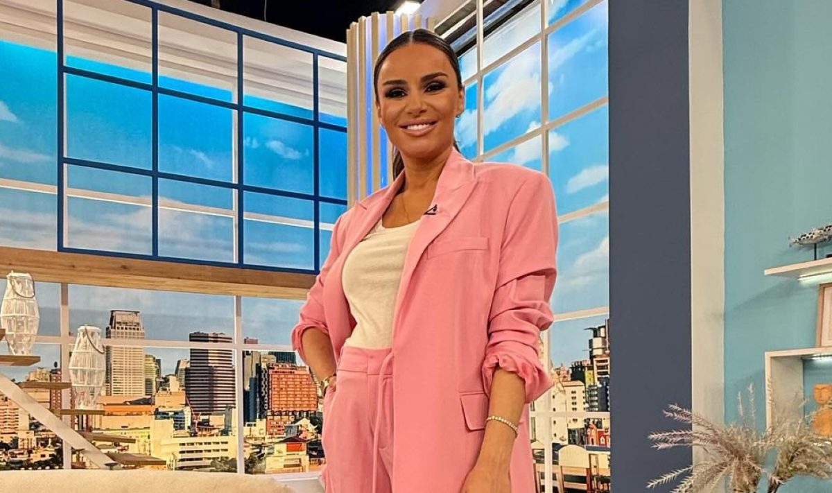 H Ελένη Τσολάκη επέστρεψε συγκινημένη στην εκπομπή – Όσα είπε για τη νεογέννητη κορούλα της