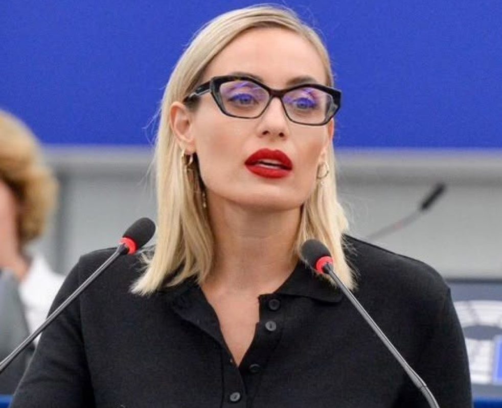 Ελεονώρα Μελέτη: Όσα έζησε με το μπλακ άουτ στην Ισπανία – Οι 14 ώρες χωρίς επικοινωνία