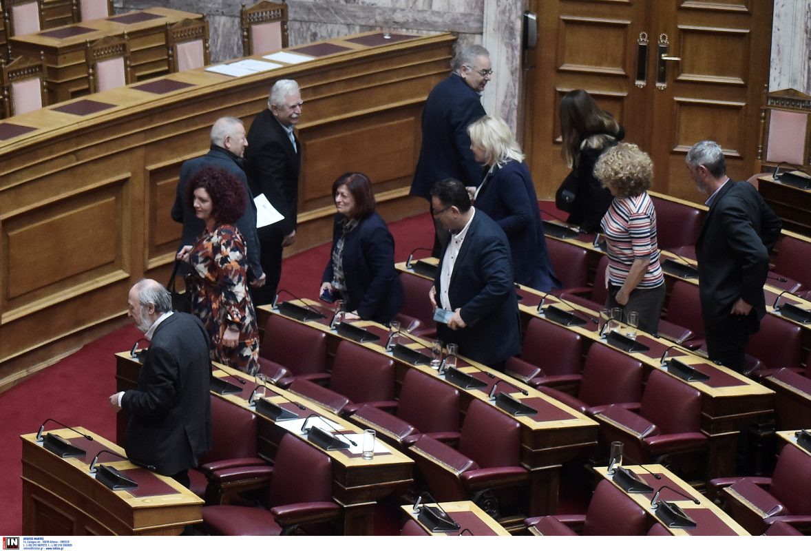 Βουλή: Αποχωρεί και η ΚΟ του ΚΚΕ