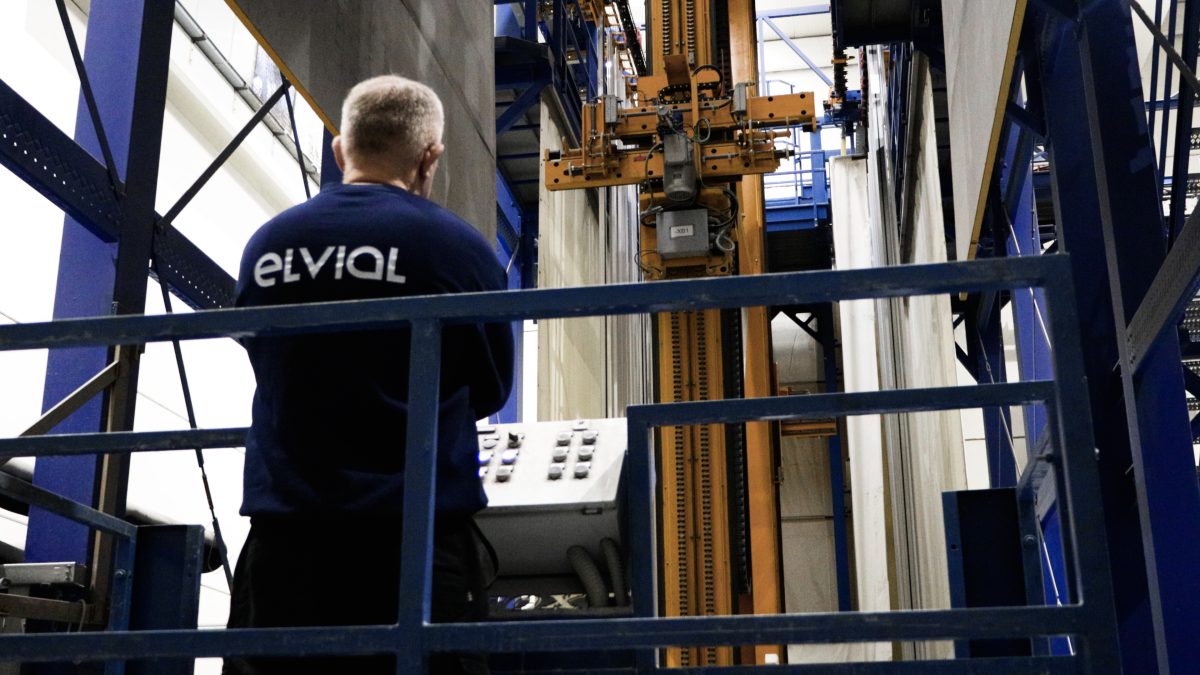 ELVIAL:  Η μοναδική στην Ελλάδα Προανοδίωση 2in1 με πιστοποίηση QUALICOAT & ΣΗΜΑ SEASIDE (PRE-OX)