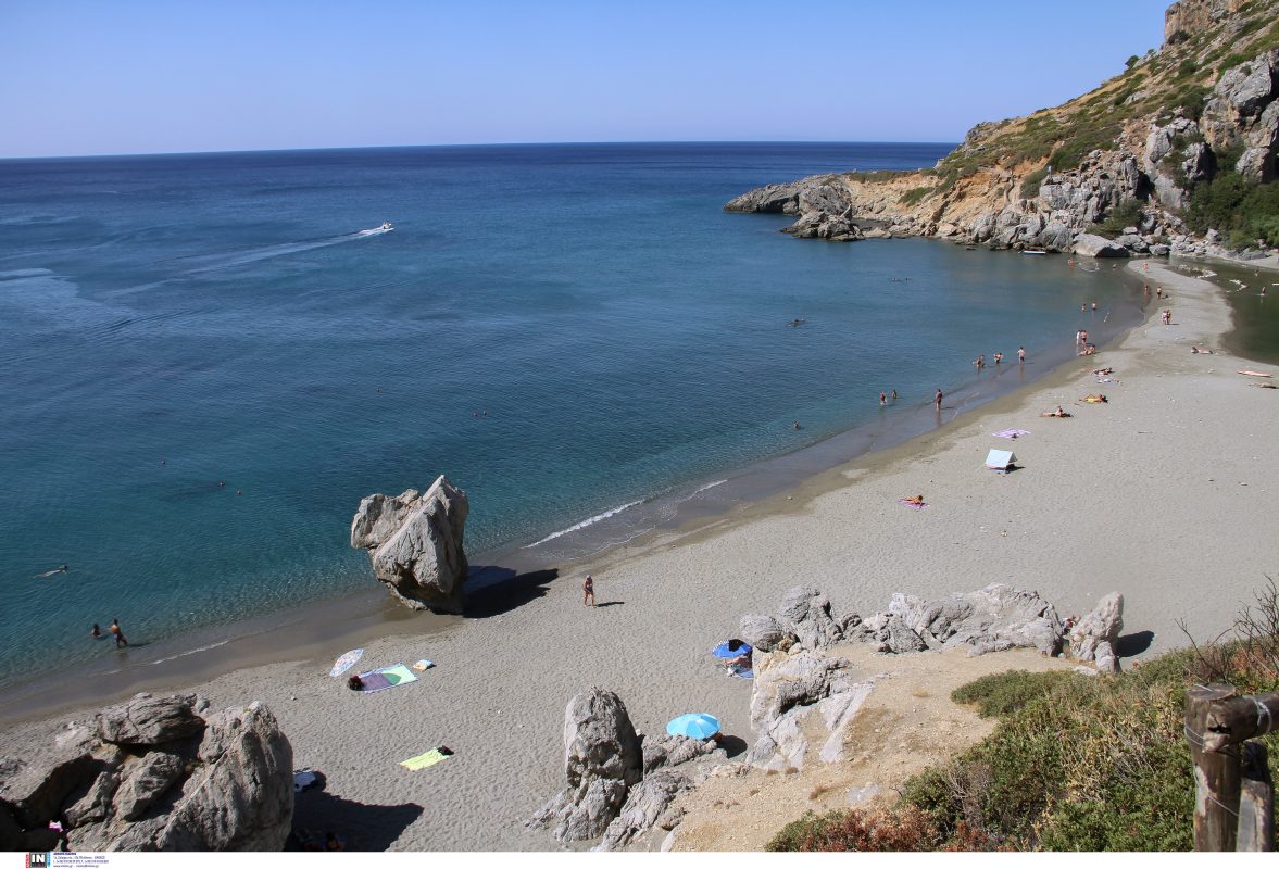 Ανακοινώθηκαν οι Γαλάζιες Σημαίες για το 2025 – Δείτε τη λίστα