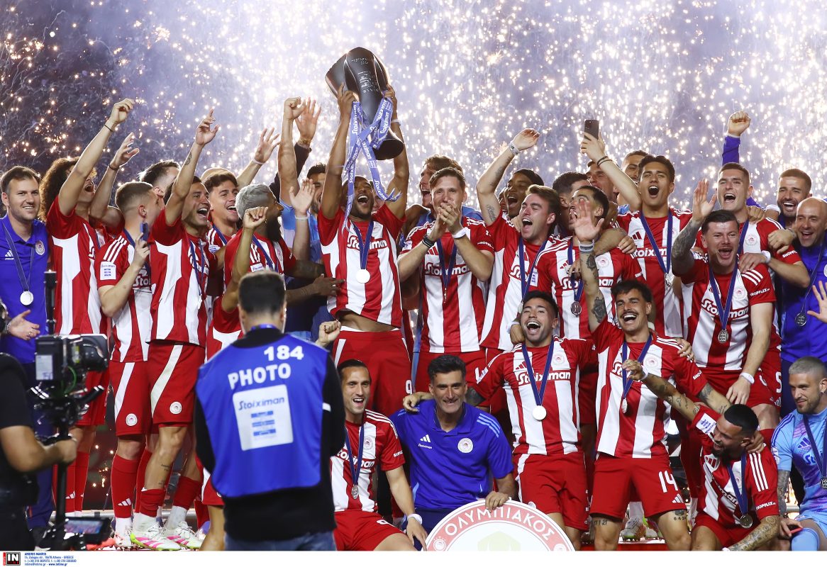 Μαγικές εικόνες στο «Καραϊσκάκης» για τη φιέστα του Ολυμπιακού