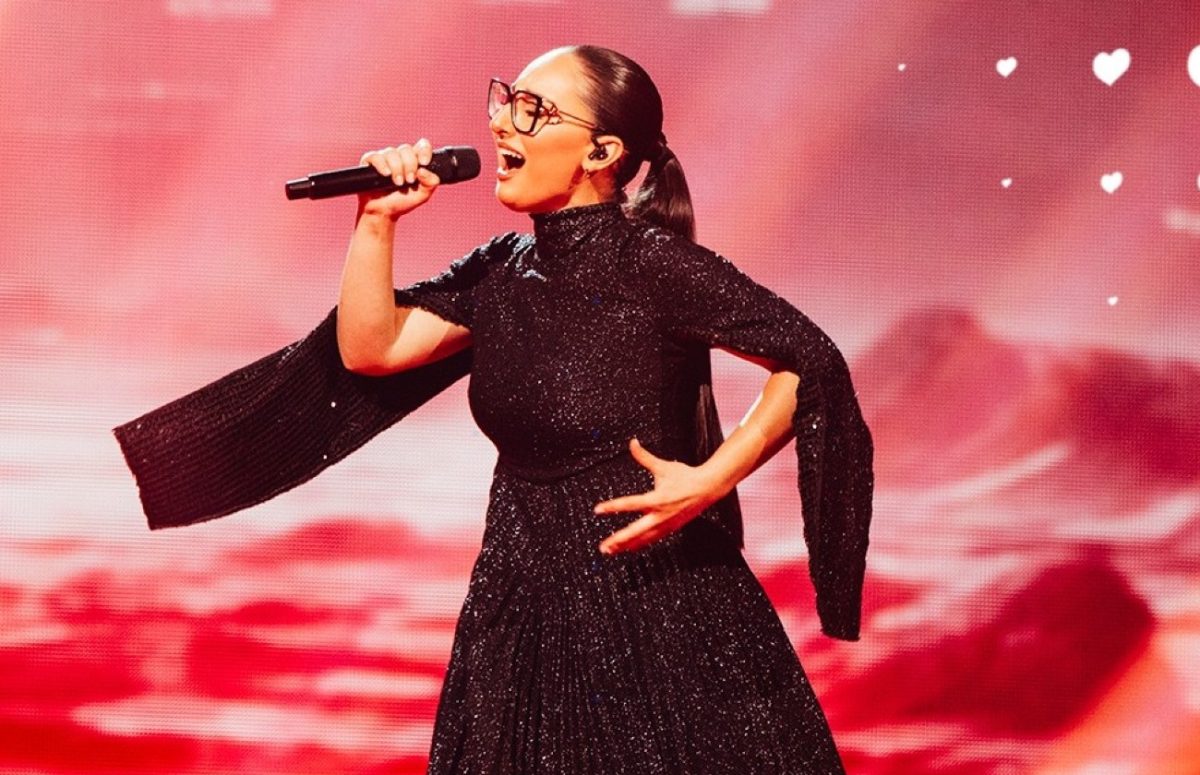 Τι σημαίνει «τζιβαέρι» που τραγουδά η Klavdia στην «Αστερομάτα»