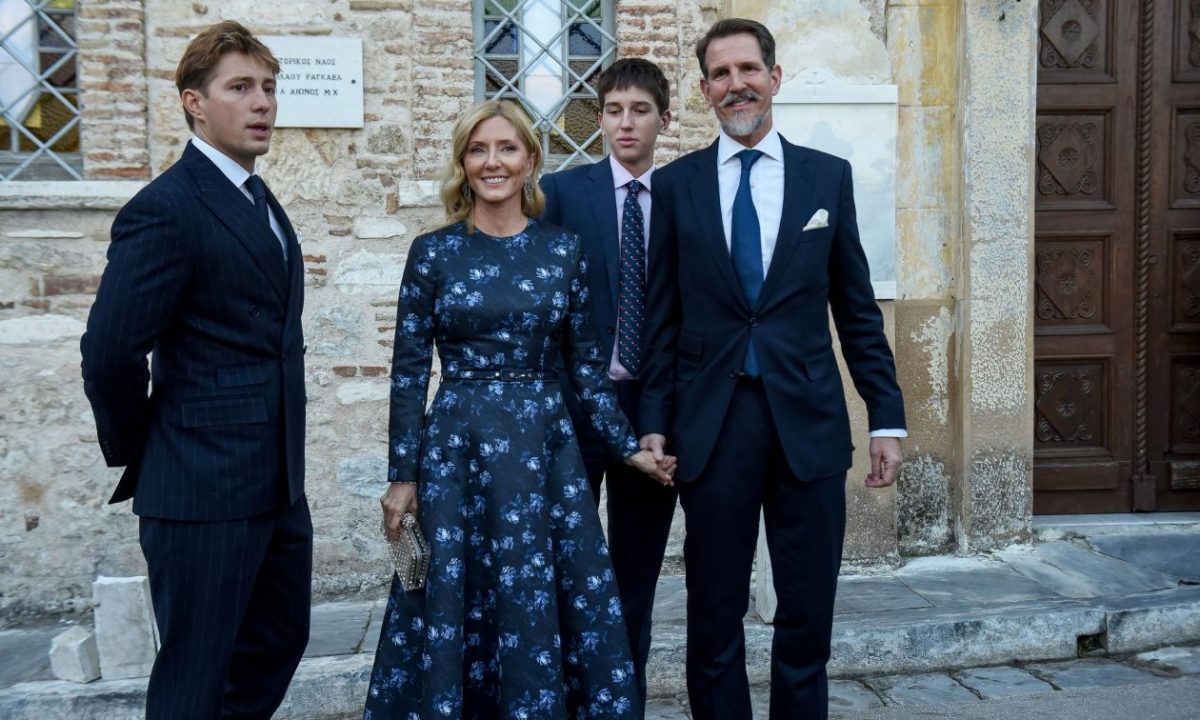 Συζητήθηκε στο ΣτΕ η συνταγματικότητα ή μη του επιθέτου «Ντε Γκρες» στα δέκα μέλη της πρώην βασιλικής οικογένειας