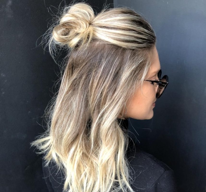 Τα πιο μοντέρνα χτενίσματα του καλοκαιριού που αψηφούν την υγρασία – και σας δίνουν έξτρα πόντους στιλ