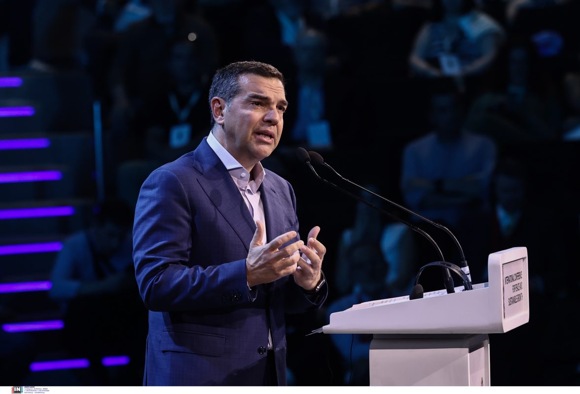 Αλέξης Τσίπρας από Ρώμη: «Πρέπει να απευθυνθούμε στους πολλούς με κάθε δυνατό τρόπο»