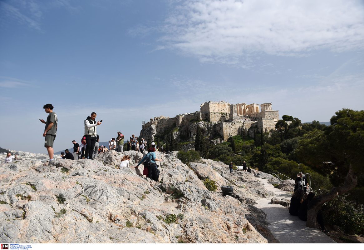 Περισσότερα από 4 εκατομμύρια τουρίστες επισκέφθηκαν τη χώρα μας στο τετράμηνο Ιανουαρίου