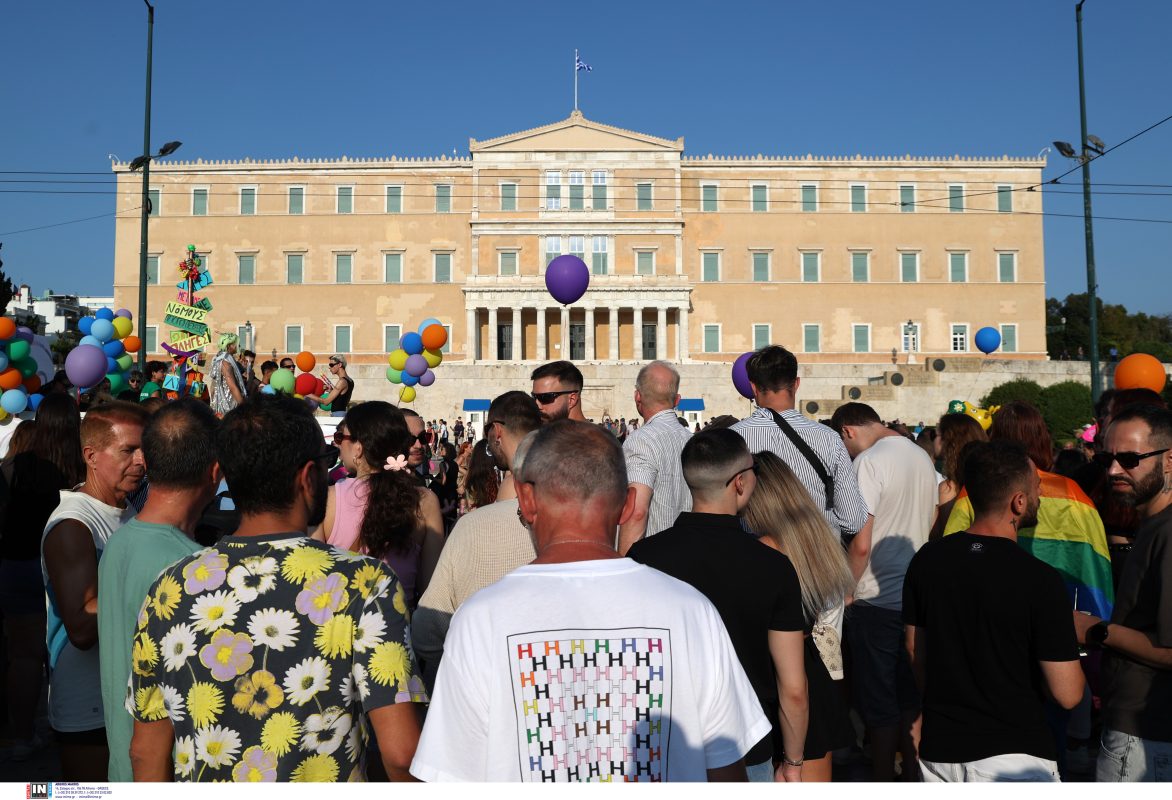 Athens Pride: Εικόνες από τις εκδηλώσεις – Οι δρόμοι που έκλεισαν