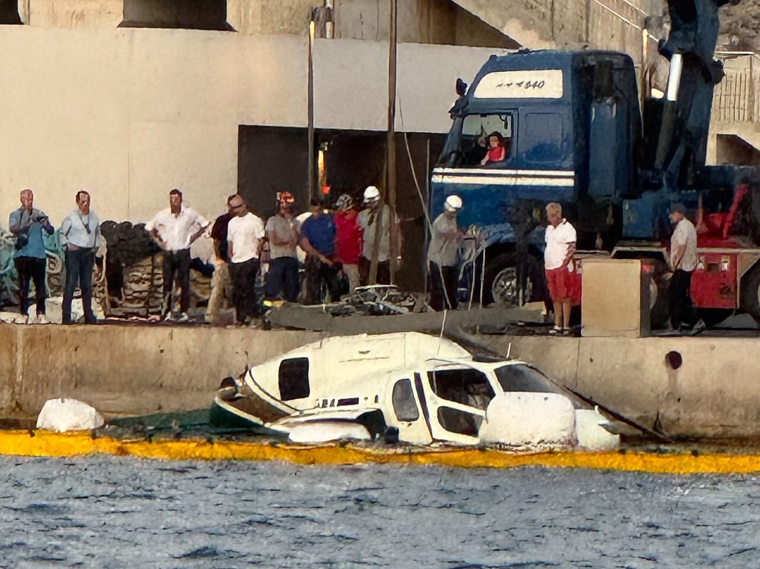 Πτώση ελικοπτέρου στη Βουλιαγμένη: Συνελήφθη ο 57χρονος κυβερνήτης