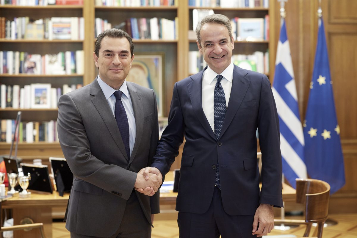 Συνάντηση Μητσοτάκη – Σκρέκα στο Μέγαρο Μαξίμου