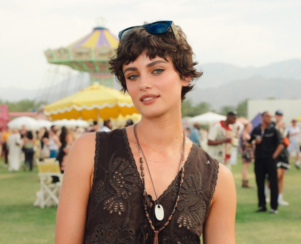 Trixie Cut: Η νέα τάση στις κοντές κουπ που “δουλεύει” με τη φυσική υφή των μαλλιών σας