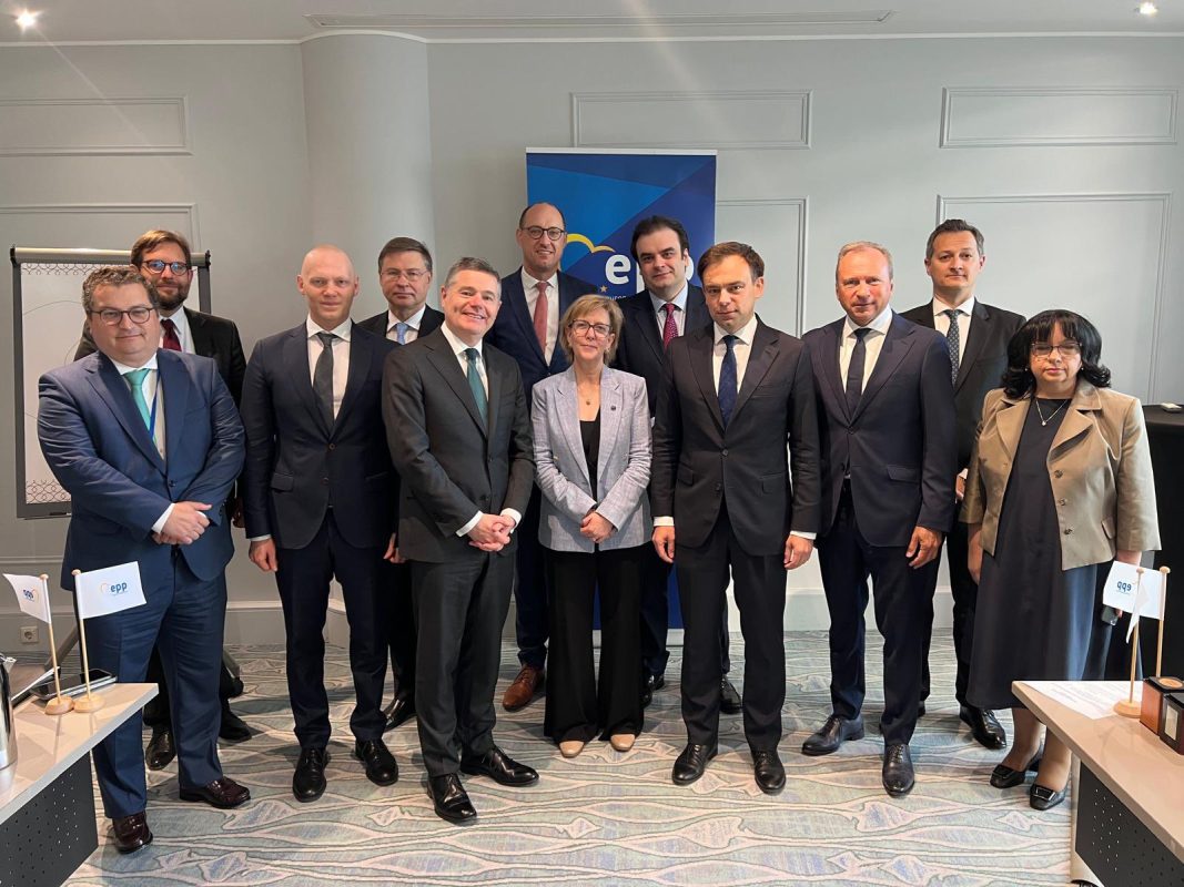 Πιερρακάκης: Οι καιροί είναι εξαιρετικά δύσκολοι για την παγκόσμια ειρήνη