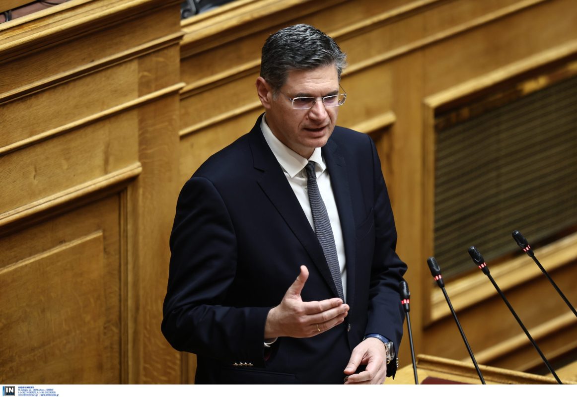 Καλαματιανός στον Realfm 97,8: «Είχε στηθεί στον ΟΠΕΚΕΠΕ μία ρουσφετολογική μηχανή – Δεν μπορεί να συνεχίσει μία κυβέρνηση με τόσα σκάνδαλα»