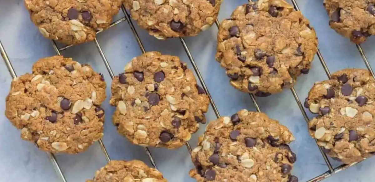 Ξεχάστε τα τσιπς του εμπορίου: Φτιάξτε τραγανά κράκερ από φακές με σπόρους για υγιεινές λιχουδιές στο σπίτι