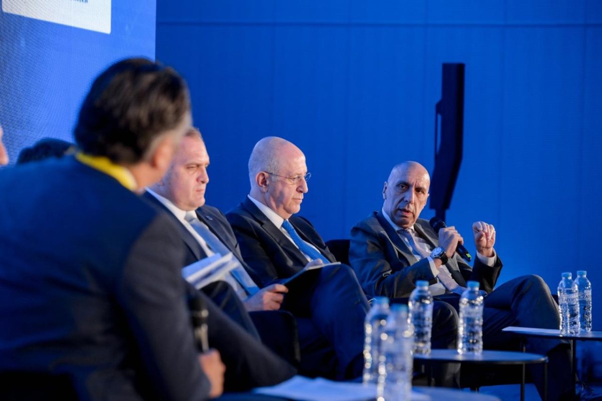 Γιάννης Μπρατάκος: Ο πρόεδρος του ΕΒΕΑ στο συνέδριο «Ελλάδα 2025-2030»: Συζητώντας για το μέλλον της ελληνικής οικονομίας