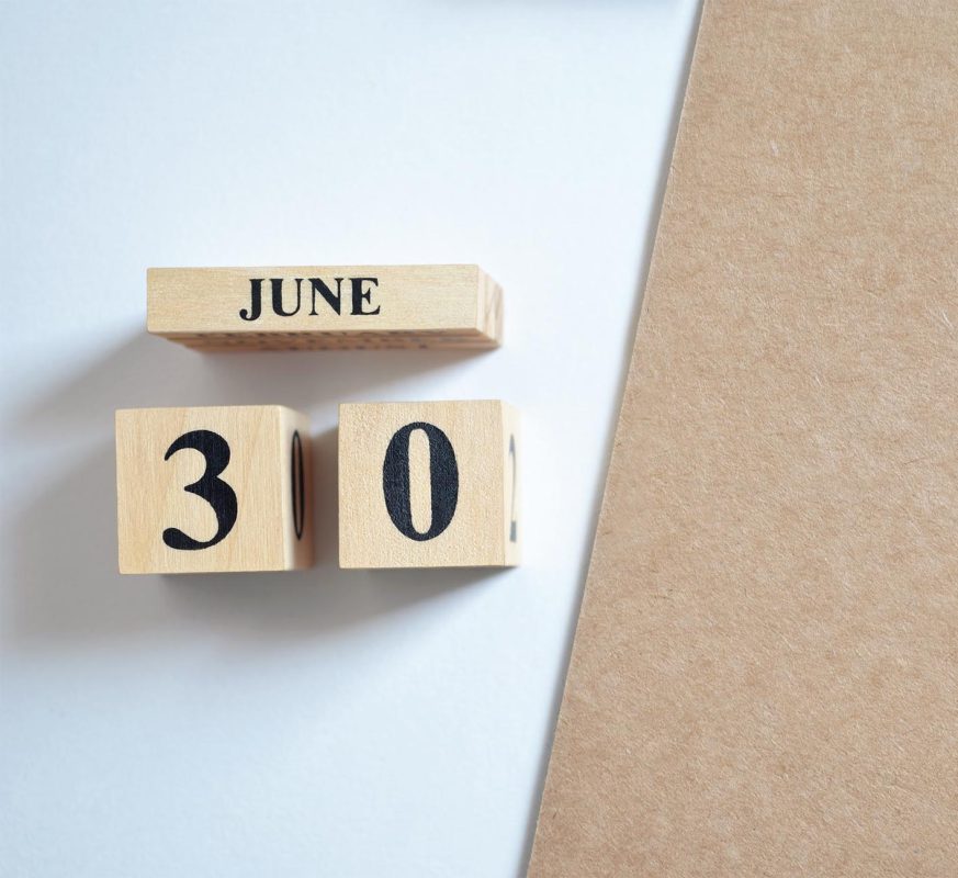 Εορτολόγιο: Ποιοι γιορτάζουν σήμερα 30 Ιουνίου – Διεθνής Ημέρα Κοινοβουλευτισμού