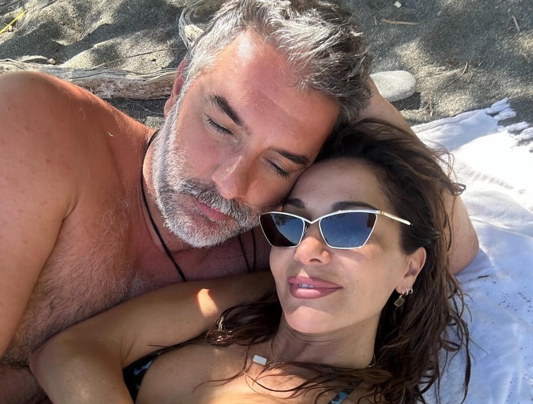 Βασίλης Μπισμπίκης: Απαντά για την «κρίση» στη σχέση του με τη Δέσποινα Βανδή