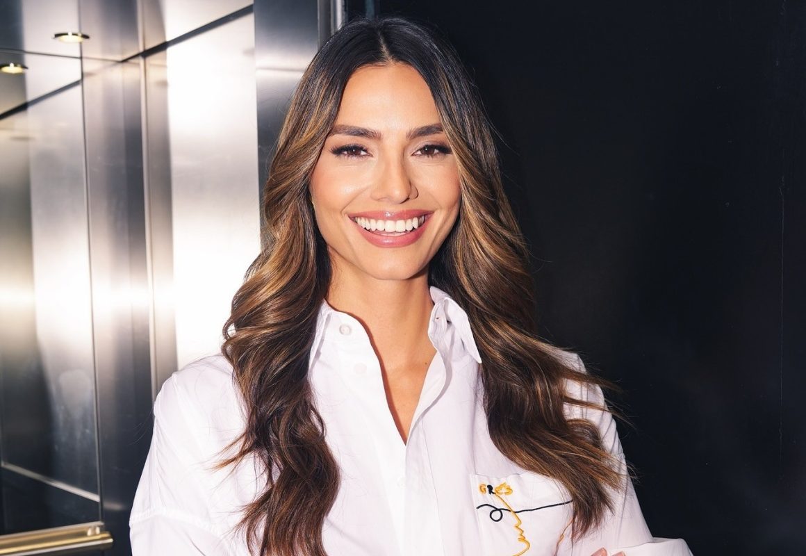 Παντρεύεται η Ηλιάνα Παπαγεωργίου – Το εντυπωσιακό μονόπετρο και η ανακοίνωση στο Instagram