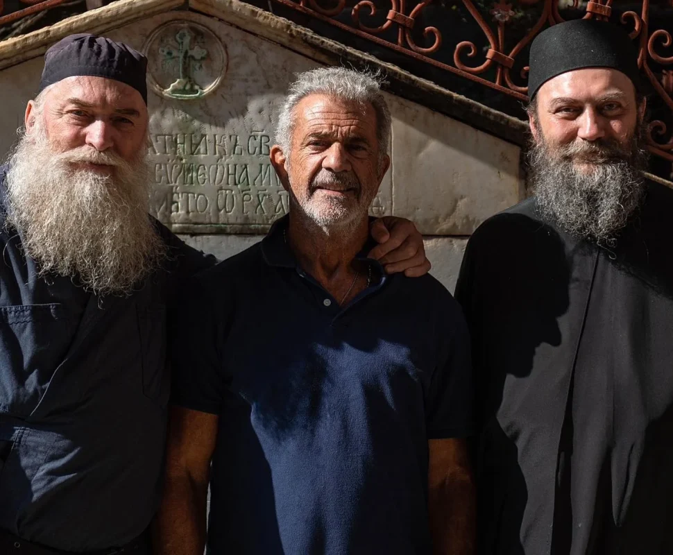 Ο Μελ Γκίμπσον στο Άγιο Όρος: «Δεν έχω νιώσει ποτέ τόσο ισχυρή σύνδεση με τον Θεό όσο εδώ»