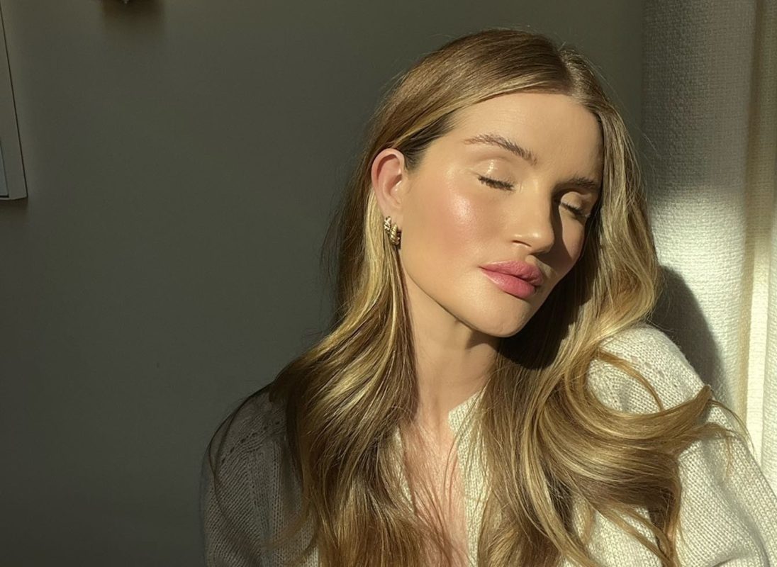 Ντεκαπάζ: Τα 8 πιο ανησυχητικά σημάδια στα μαλλιά που δείχνουν ότι είναι ώρα να κάνετε διάλειμμα