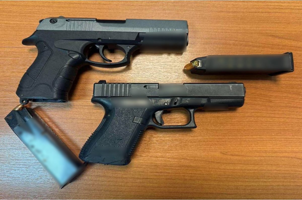 Θεσσαλονίκη: Νοίκιασε διαμέρισμα με Airbnb και έκρυψε πιστόλια και φυσίγγια στο διπλανό μπαλκόνι – Δύο συλλήψεις