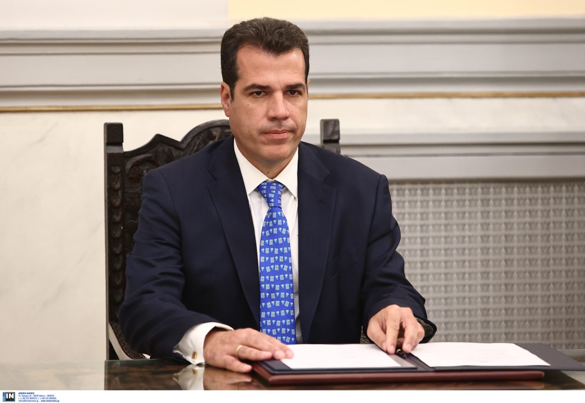 Πλεύρης: Θα συνεχίσω την πολιτική που έχει δρομολογηθεί από τον Μ. Βορίδη – Κανένας παράνομος μετανάστης δεν θα μπορεί να νομιμοποιηθεί στη χώρα