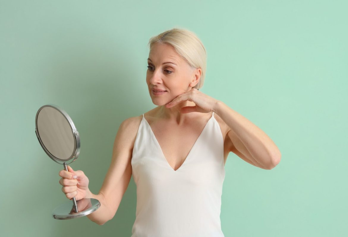 3 σημάδια στο δέρμα που δείχνουν ότι μπορεί να έχετε αντίσταση στην ινσουλίνη