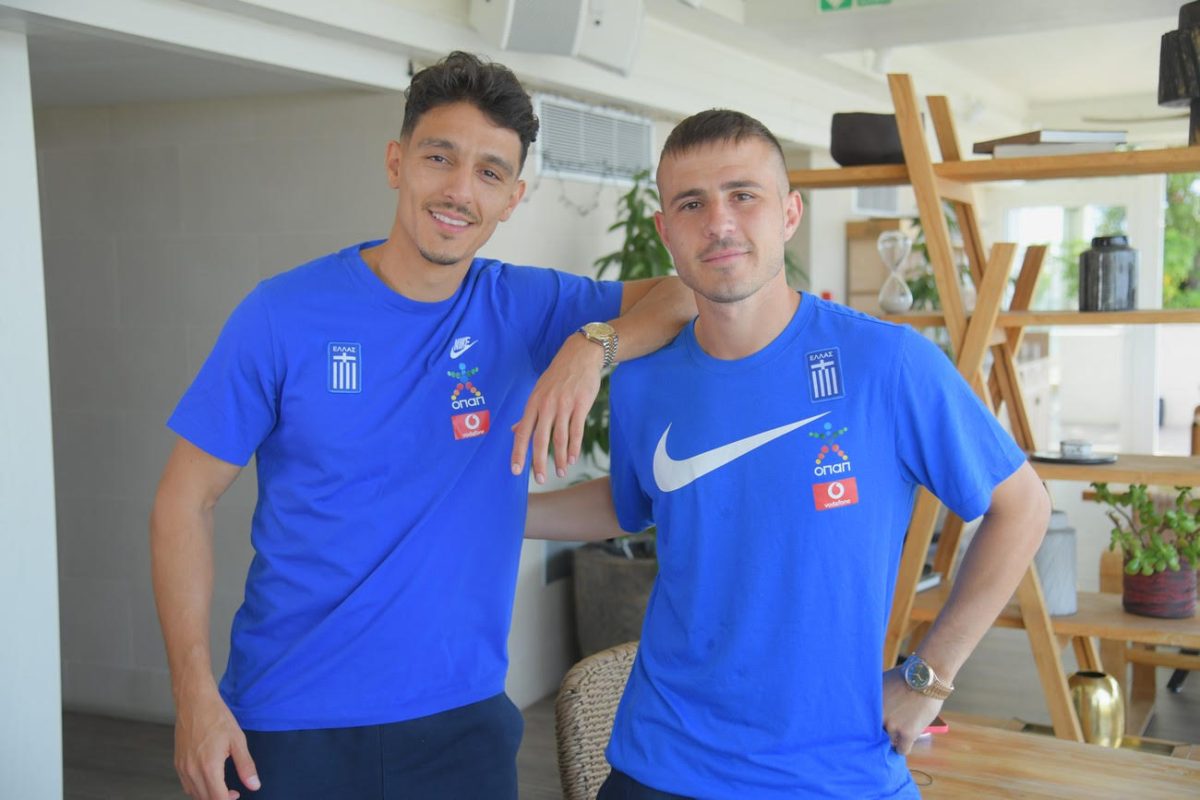 Απολαυστικοί Πέλκας και Γιαννούλης μαθαίνουν…κρητικά