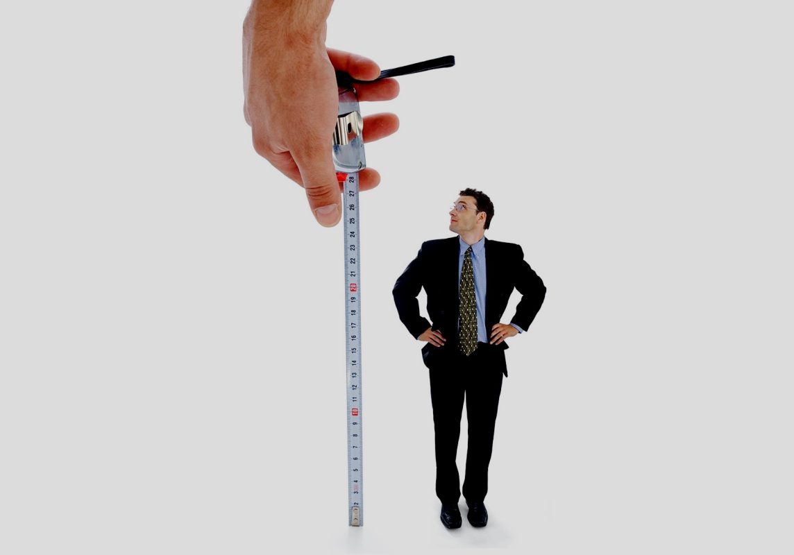 Γιατί το ύψος αποτελεί τόσο ευαίσθητο θέμα για τους άντρες;