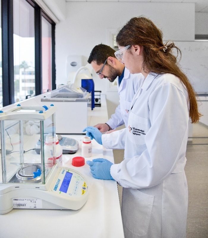 Βιοϊατρικές Επιστήμες: Η επιστήμη πίσω από τις εξελίξεις στην Υγεία