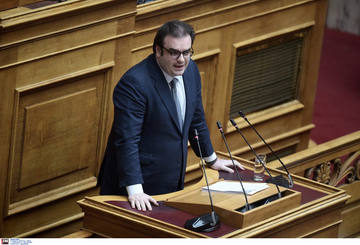 Πιερρακάκης: Ό,τι ισχύει για τις τράπεζες θα ισχύει και για τους τρίτους παρόχους – Μηδενικές οι χρεώσεις στα ΑΤΜ του δικτύου ΔΙΑΣ