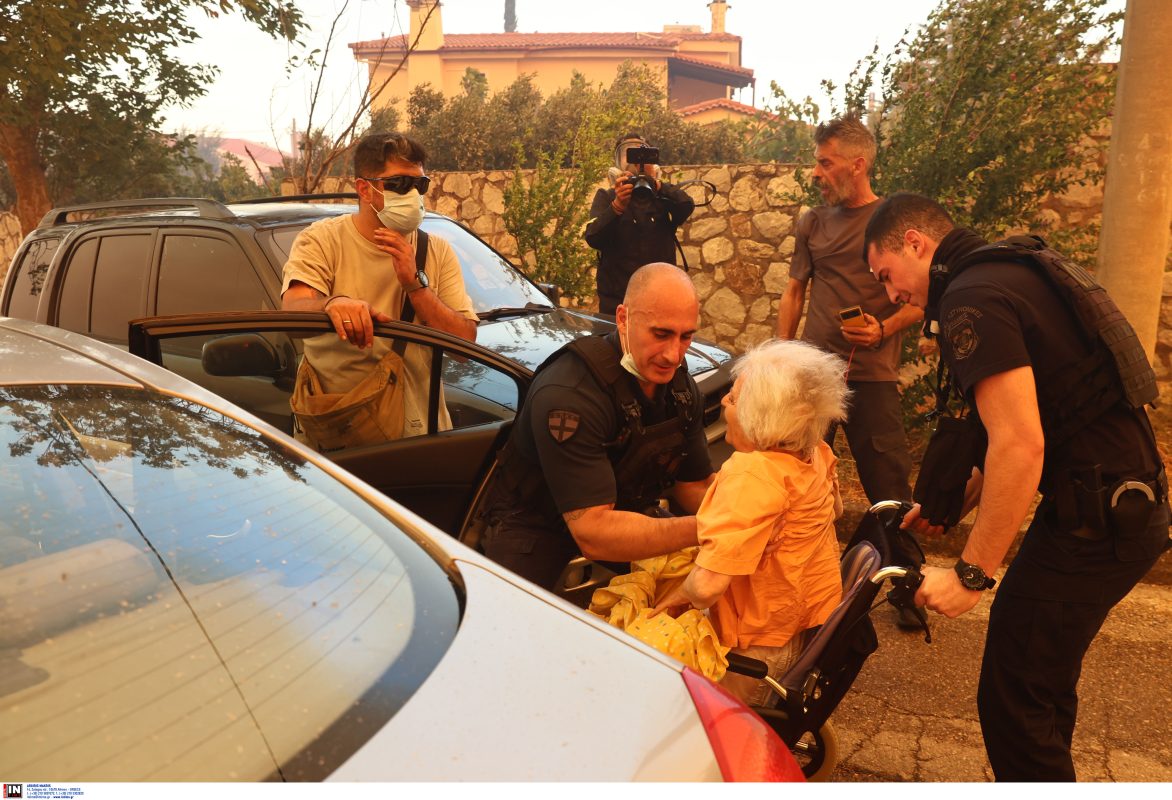 Σε 27 απεγκλωβισμούς πολιτών προχώρησε η ΕΛΑΣ στο Κρυονέρι