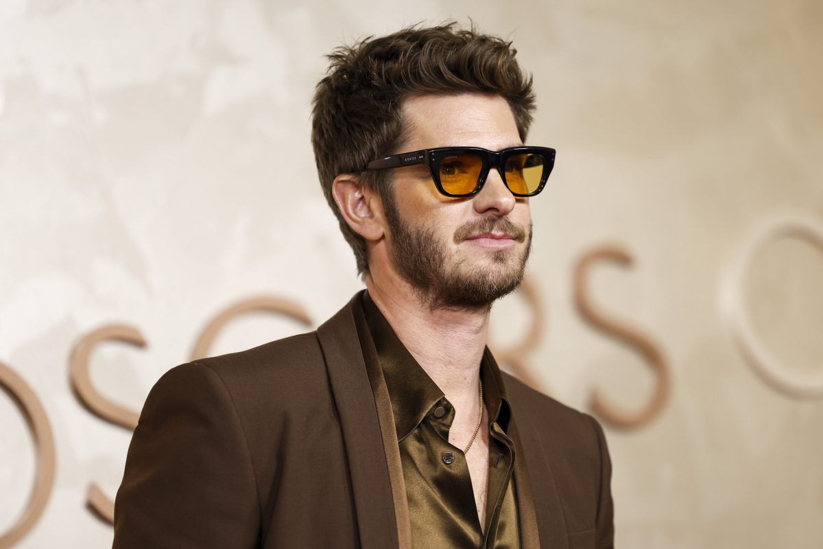 Ερωτευμένος ο Andrew Garfield – Επιβεβαίωσε το νέο ειδύλλιο με γλυκά φιλιά στο Wimbledon