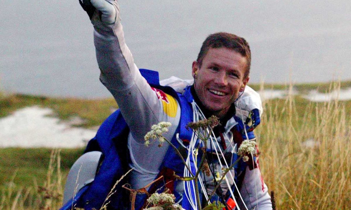 Felix Baumgartner: Νεκρός ο Αυστριακός που έκανε ελεύθερη πτώση από το διάστημα – Είχε ατύχημα με αλεξίπτωτο πλαγιάς