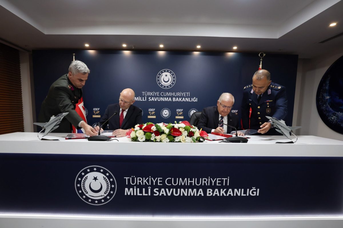 Toυρκία και Βρετανία υπέγραψαν μνημόνιο για τα Eurofighter – Το Βερολίνο ενέκρινε την πώληση 40 μαχητικών στην Αγκυρα