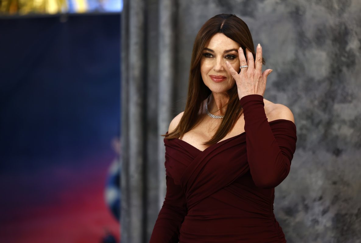 Monica Bellucci: H εξομολόγηση για την ηλικία της – «Το να μεγαλώνεις δεν είναι εύκολο»