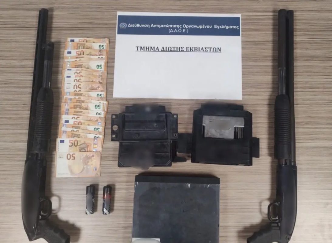 Συνελήφθη TikToker γνωστός ως ο «κοτσίδας με την Πόρσε» για υποθέσεις εκβιασμού – Ακόμη δύο άτομα στη δικογραφία